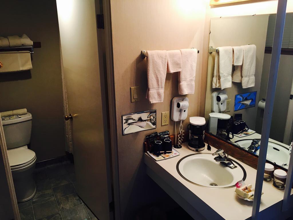 Flagship Inn Bremerton Extérieur photo